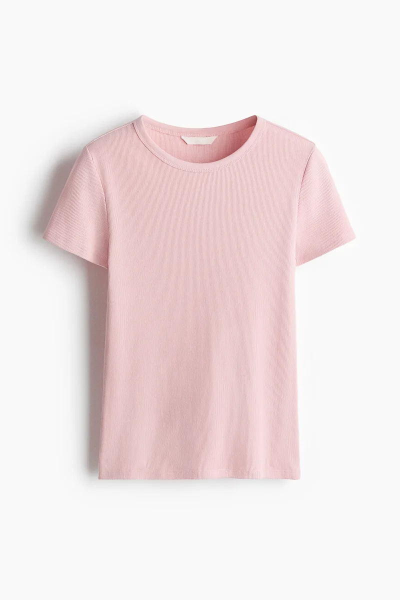 اتش اند ام تي-شيرت بتصميم مرن